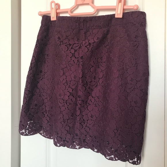 Aritzia tulula skirt in size 2 - Picture 4 of 4